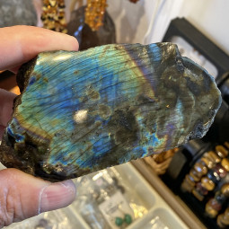 Forme libre en Labradorite Spectrolite - 295 Grammes