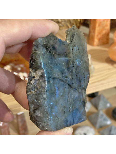 Forme libre en Labradorite - 178 Grammes