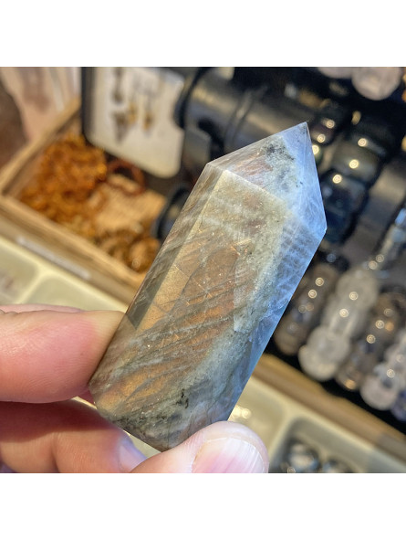 Pointe en Labradorite - 64 Grammes Pointe en Labradorite - 64 Grammes