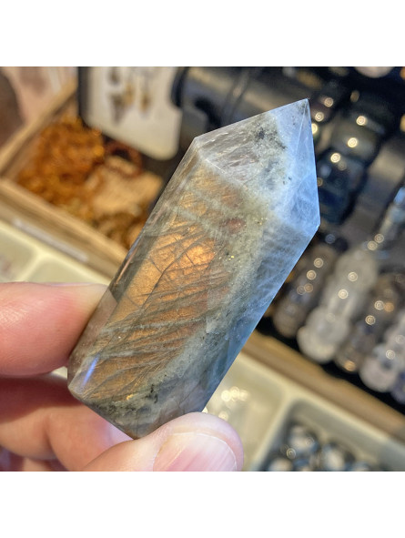 Pointe en Labradorite - 64 Grammes Pointe en Labradorite - 64 Grammes