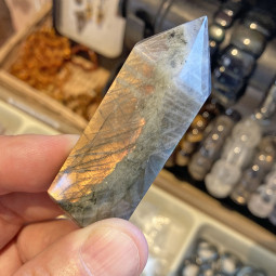 Pointe en Labradorite - 64 Grammes