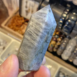 Pointe en Labradorite - 64 Grammes