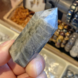 Pointe en Labradorite - 64 Grammes