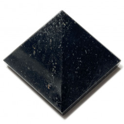 Pyramide en Tourmaline Noire - 400 Grammes