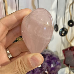 Coeur en Quartz Rose - 205 Grammes