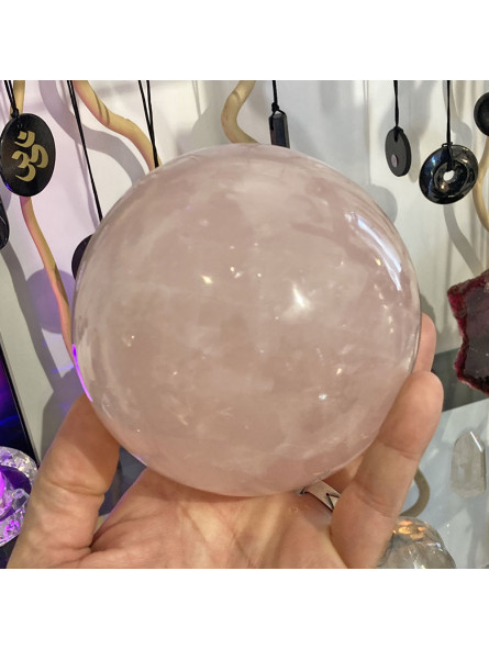 Sphère en Quartz Rose de 11 cm