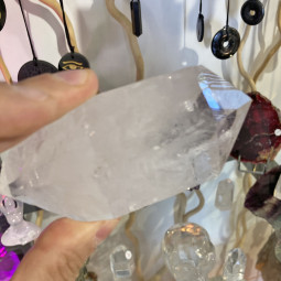 Pointe en Cristal de Roche Brute Biterminée - 285 Grammes