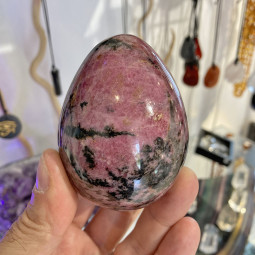 Oeuf en Rhodonite - 417 Grammes