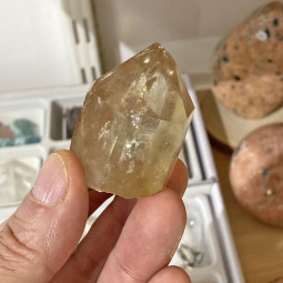 Pointe de Citrine Naturelle Brute - 75 Grammes