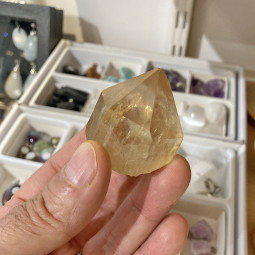 Pointe de Citrine Naturelle Brute - 60 Grammes