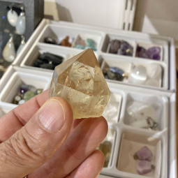 Pointe de Citrine Naturelle Brute - 60 Grammes