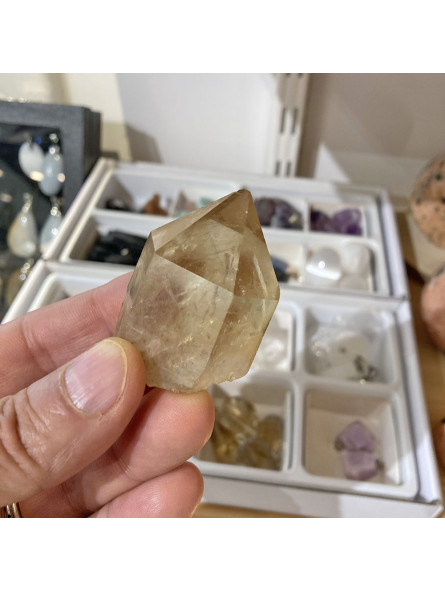 Pointe de Citrine Naturelle Brute - 64 Grammes