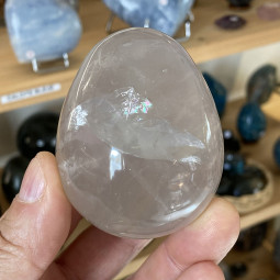 Oeuf en Cristal de Roche - 66mm