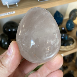 Oeuf en Cristal de Roche - 66mm