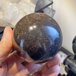 Sphère en Grenat 800 Grammes