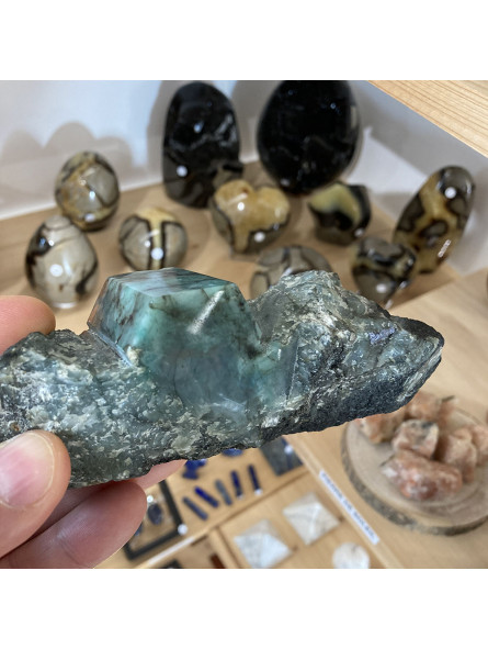 Bloc Brut d’Émeraude Naturelle Poli - Pièce Unique