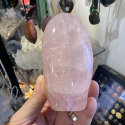 Forme libre en Quartz Rose - 626 grammes