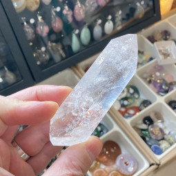 Pointe en Cristal de Roche Polie Biterminée - 150 Grammes