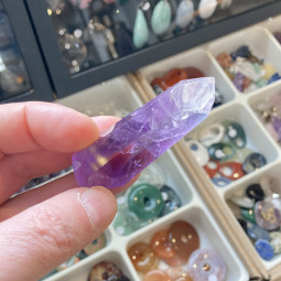 Pointe Biterminée en Améthyste - 33 Grammes