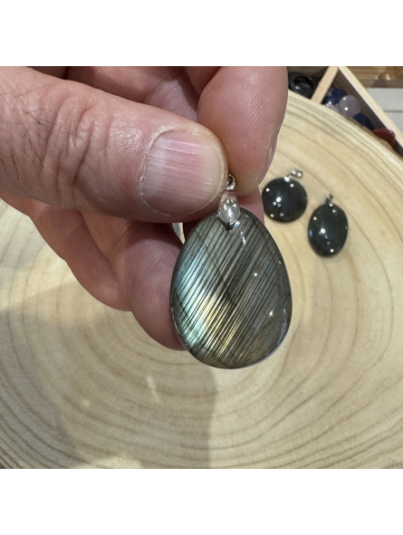Pendentif Goutte en Labradorite - 10 grammes