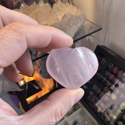 Coeur en Quartz Rose - 48 Grammes