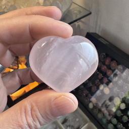 Coeur en Quartz Rose - 48 Grammes