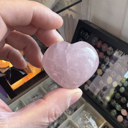 Coeur en Quartz Rose - 70 Grammes
