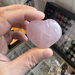 Coeur en Quartz Rose - 70 Grammes