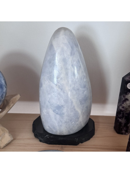 Socle en Shungite pour Sphères et minéraux