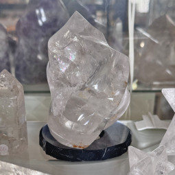 Socle en Shungite pour Sphères et minéraux