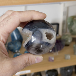 Sphère en Onyx ou Agate Noire Cristallisée - 227 grammes