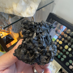 Macle de Tourmaline Noire - Schorl Brut - 240 Grammes