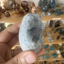 Mini Géode de Célestine - 285 Grammes