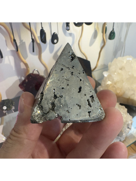 Pyramide en Pyrite - 180 Grammes