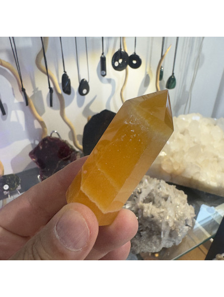 Pointe en Calcite Orange - 84 Grammes