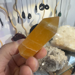 Pointe en Calcite Orange - 84 Grammes
