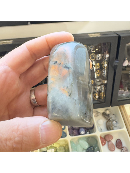 Forme libre en Labradorite - 158 Grammes