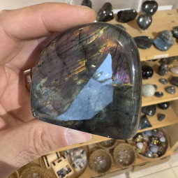 Forme libre en Labradorite - 205 Grammes