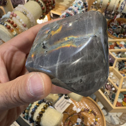 Forme libre en Labradorite - 323 Grammes