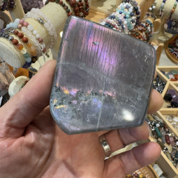Forme libre en Labradorite - 323 Grammes
