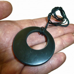 Pendentif en Shungite en Forme de Cercle