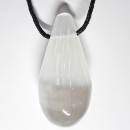 Pendentif Percé en Sélénite